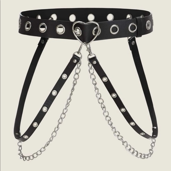 SHEIN Accessories - Black Chain and Eyelet Decor Heart Buckle Belt Grunge Alt
